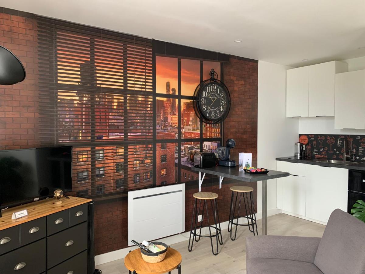 Le Petit Loft - Studio - Wifi - Coeur De Ville - Parking Pont-lʼAbbé Eksteriør billede